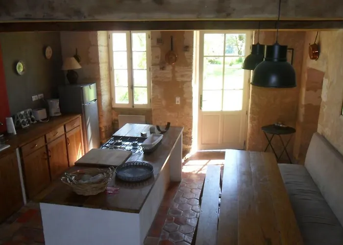 Maison De Bastien بيت ضيافة Lugon et l’Ile du Carney